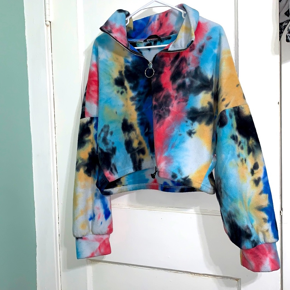 Multicolor cropped hoodie w/ adjustable waist tie